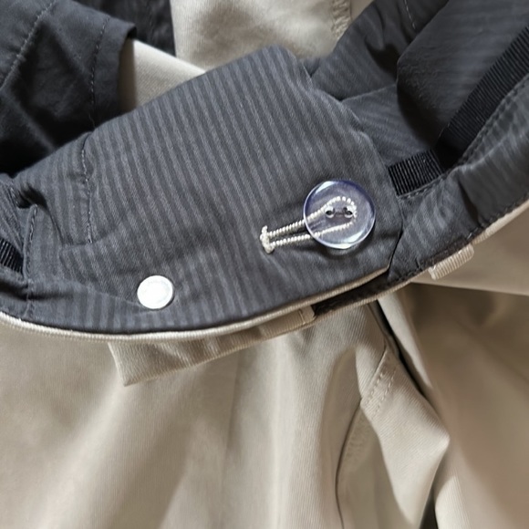 Lululemon Men’s Golf Shorts 32, 11”, Khaki/Stone - Picture 3 of 8